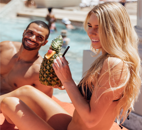 SUNDAYS AT VENUS POOL & LOUNGE - Venus Pool + Lounge