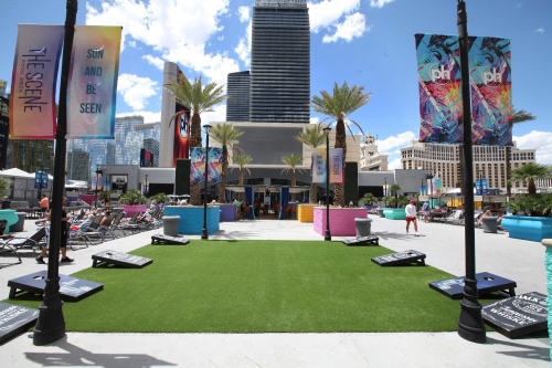The Scene Weekdays - The Pools at Planet Hollywood