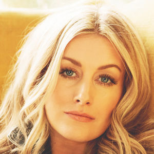 Stephanie Quayle LIVE at Moonshine Beach, Saturday, June 22nd, 2019