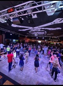 Salsa Sunday at Moonshine Beach