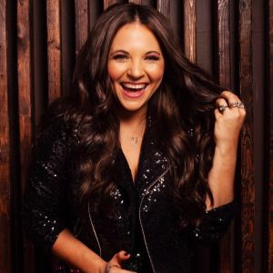 LAUREN DAVIDSON LIVE AT MOONSHINE BEACH, Friday, February 14th, 2020