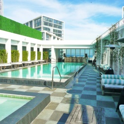Club Fifty Viceroy (Ultra Lounge)