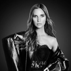 Flyer: Ashlee Simpson