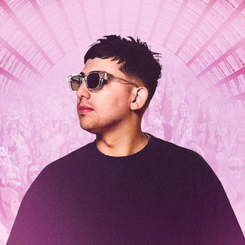 Luis Torres at Marquee Dayclub thumbnail