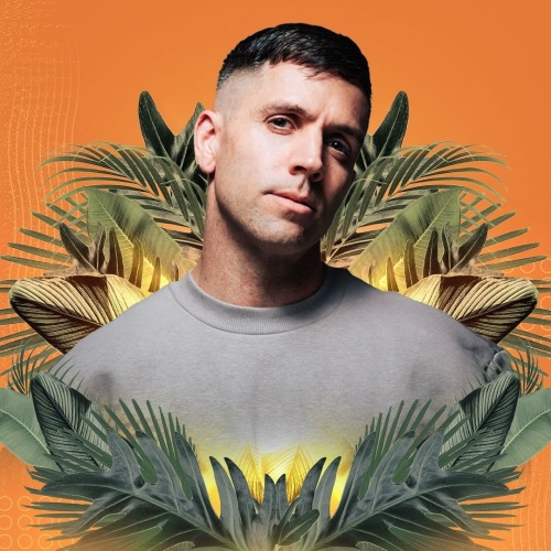 Mikey Francis at TAO Beach thumbnail