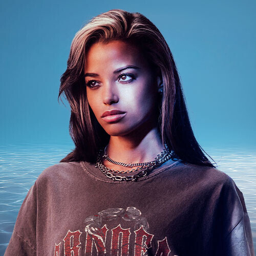 LINSKA at LIV Beach thumbnail