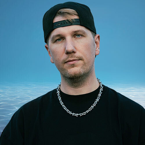 Layton Giordani at LIV Beach thumbnail