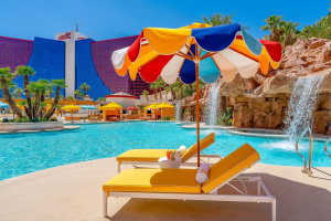 Flyer: Wednesdays at Ipanema Pool