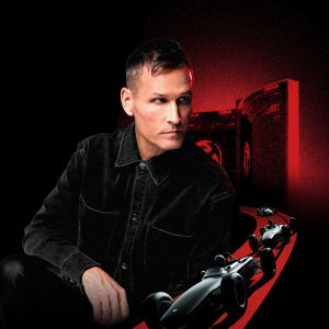 Flyer: Kaskade, RACE WEEKEND