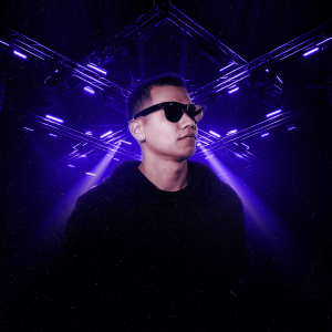 SEVILLA FRIDAYS - Premier Resident Deejays every week.