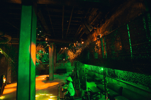 Aventuras - The Catwalk Club