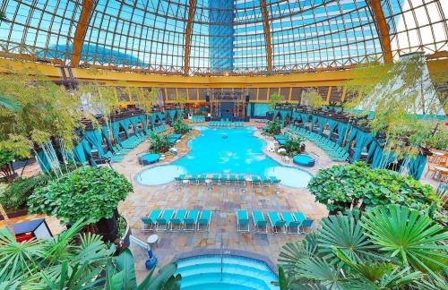 The Pool @ Harrah's AC - Flyer