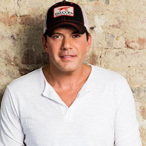 Rodney Atkins LIVE in Concert at Moonshine Flats